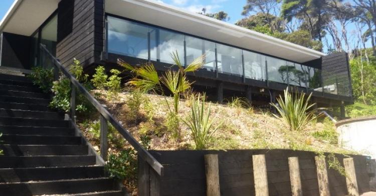 Edgy landscaping compliments the iPad design